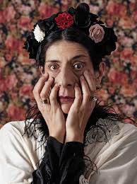 Una Surrealista Delicia, dirigida por Alberto Velasco» fantástica crítica  de Miguel Gabaldón.