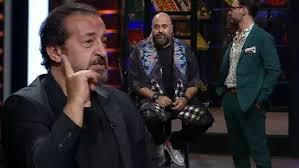 1971'de i̇stanbul'da dünyaya gelen somer sivrioğlu, 1996 yılına kadar türkiye'de kaldı. Mugla Yerel Basin Masterchef Turkiye De Mehmet Sef Isyan Etti Gencleri Kurtarmak Icin Yapacagim Ilk Is Bu