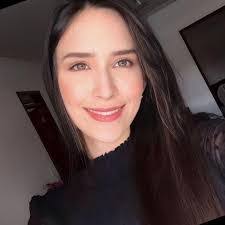 Alexia Guerra's Instagram, Twitter & Facebook