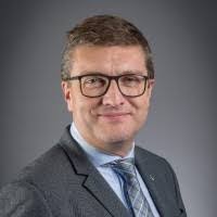 Pierre Leonard's Instagram, Twitter & Facebook