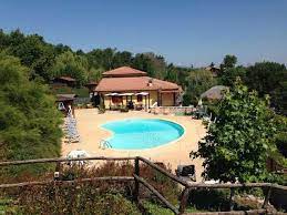 La verde provincia di avellino d'estate è un'ottima scelta per escursioni nel parco regionale dei monti picentini, nei boschi di bagnoli irpino; Agriturismi Pietrastornina Avellino Agriturismo It