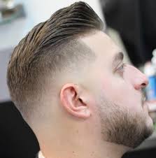 Gaya rambut pria 2021 ini sering disamakan dengan potongan undercut. Model Potongan Rambut Orang Gemuk Gaya Rambut
