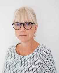 KRIISIAEG VAJAB KANGELASI