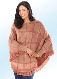 Lichtgewicht poncho voor de onverwachte plensbui. Ponchos In Gemutlichen Schnitt Fur Die Kalten Tage