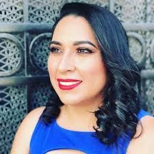 Leslie Conde's Instagram, Twitter & Facebook