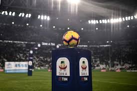 Zinedine zidane a été expulsé en finale de la coupe du monde 2006 entre la france et l'italie Foot L Italie Fait Un Pas Prudent Vers La Reprise Des Entrainements Collectifs La Presse