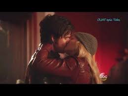 Once Upon A Time 5x15 Emma And Hook Kiss The Brothers Jones Season 5 Episode 15 Captain Swan Once Upon A Time Hook And Emma