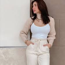 Maybe you would like to learn more about one of these? High Neck Super Crop Sweater Super Cropped Sweater Cropped Sweater Outfit Cropped Sweater