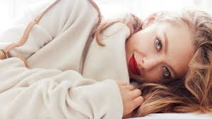 Wallpaper 4k Amanda Seyfried Vogue 4k Wallpapers Amanda Seyfried Wallpapers Celebrities Wallpapers Girls Wallpapers Hd Wallpapers