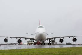 When boeing first announced plans for the 747 jumbo jet in 1966, it seemed almost too big to fly. En Images Le Drole De Boeing 747 A Cinq Moteurs De Qantas