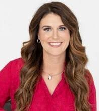 Alejandra Maciel's Instagram, Twitter & Facebook