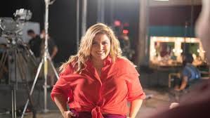 Η δανάη μπάρκα απολαμβάνει να της μιλάει ο κόσμος. Ola Osa Den Gnwrizete Gia Th Danah Mparka Life Is