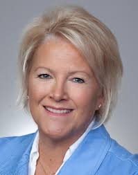 Profiles in Paper: Nancy Womack