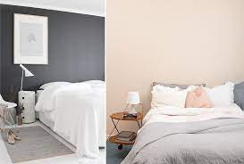 Si possono autoprodurre delle originalissime testiere per il letto, utilizzando materiali di scarto o di recupero. 5 Idee Decor Per Letti Senza Testiera