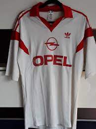 Welcome to the official facebook page of standard de liège. Standard Liege Maillot De Coupe Maillot De Foot 1992 1993 Sponsored By Opel