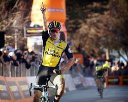 Bianchi Gewinnt Xr4 Mit Shimano Dura Ace Di2 Rennrad