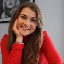 Michelle Stam op LinkedIn: Propodeuse binnen! 🎓 Ik heb mijn propodeuse  behaald voor de opleiding…