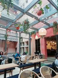 Food Traboule Ou Bien Manger Dans Le Vieux Lyon Architecte Interieur Salon De The Maison Etage