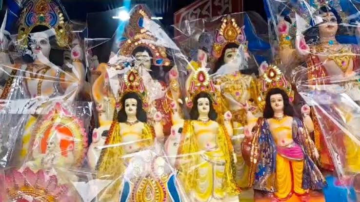 টানা বৃষ্টিতে মন্দা বিশ্বকর্মা পুজোর বাজারে, আর্থিক ক্ষতির মুখে ব্যবসায়ীরা - Vishwakarma Puja 2024