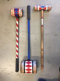Suicide Squad Weapons Harley Quinn S Mallets Harley Quinn Photo 40018433 Fanpop Often depicted as either a giant wooden mallet or a black and red monstrosity, nobody wants to be caught. suicide squad weapons harley quinn s