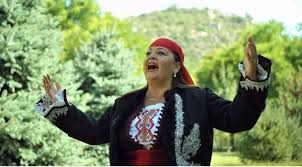 Mihaela minca e una din cele mai puternice vrăjitoare din estul europei. Cel Mai Nou Record Mondial Stabilit De O BulgÄƒroaicÄƒ Femeia Are Cea Mai PuternicÄƒ Voce De Pe PlanetÄƒ Editia De Dimineata