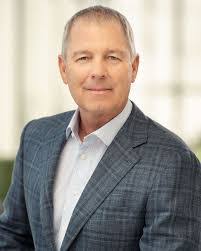 Kathy Loftis's Instagram, Twitter & Facebook