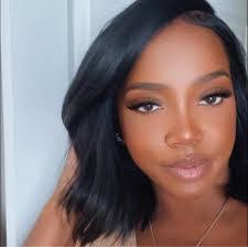 Erma Pearson's Instagram, Twitter & Facebook