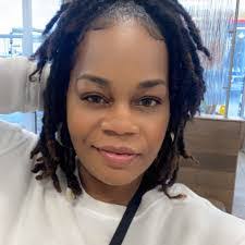 Ashley Wogerman's Instagram, Twitter & Facebook