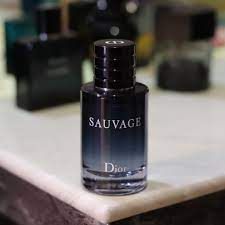 Atau kata mat saleh 'out of this world'? 10 Perfume Lelaki Yang Popular Patut Anda Cuba Untuk Tahun 2021
