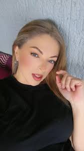 Vídeos de Gloria Maciel (@gloriamaciel_makeup) con «sonido original