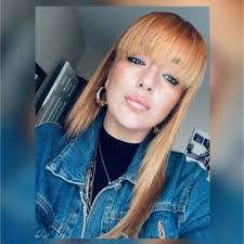 Leona Casey's Instagram, Twitter & Facebook