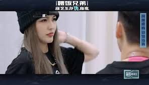 由 #陳偉霆 擔任主理人， #歐陽娜娜， #范丞丞， #the9劉雨昕， #周揚青 擔任合夥人，共同經營落地成都的fourtry space 2020線下升級趨勢生活體. å¾®åšæœç´¢