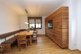 Sitzbänke im esszimmer lockern die essgruppe auf und sind eine praktische alternative zu stühlen. Altholz Esszimmer Grieskirchen Tischlerei Listberger Sitzbank Mit Ruckenlehne Esszimmer Sitzbank Kuche