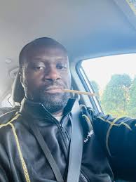 GREEN & GOLD NEWS: TRACK LUMINARY PASSES By Desmond Shakespeare Friday, May  8, 2020 Excelsior recently lost one of its most illustrious alumni: A man  who not only helped to put the