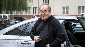 Lepiej usiądźcie, ogromny szoktadeusz rydzyk od lat uznawany jest za jednego z. Tadeusz Rydzyk Jest Prawdziwym Biznesmenem Jego Konto Bankowe Zasilaja Miliony Zlotych Zycie