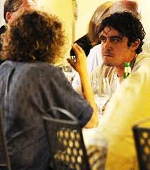 Bellissimi e romantici, riccardo scamarcio e angharad wood sono stati fotografati dal settimanale gente mentre camminano abbracciati per le vie di roma. Riccardo Scamarcio Ecco La Nuova Fidanzata Angharad Wood La Sosia Di Valeria Golino