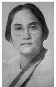 Lila Ray's Instagram, Twitter & Facebook