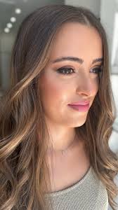 𝐋𝐮𝐜𝐢𝐚 ♥ nos eligió para estar espectacular en un día muy especial y  muy ansiado, su graduación de carrera. , Y solo viendo las fotos ni que  decir tiene que lo estaba! Maquillaje con una piel perfecta ...