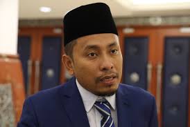 Yb ustaz ahmad fadhli shaari. Fokus Beri Khidmat Terbaik Kepada Rakyat