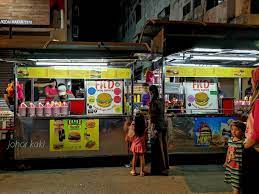 Think you're up for this? Fendy Burger Best Ramly Burger In Kluang Johor Johor Kaki Travels For Food