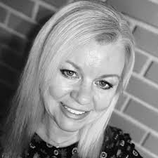 Can someone share with me how to find a reiki practitioner? More  specifically, how to find a practitioner that is legit? What should I be  looking for, asking about when I seek