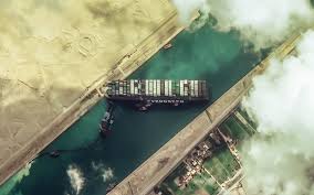 The ever given, which is operated by the taiwanese firm evergreen marine and flagged in panama, belongs to a modern class of massive cargo ships and can carry up to 220,000 tons of containers. Adimdacsfwxtdm