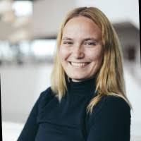 Isabella Maloney's Instagram, Twitter & Facebook