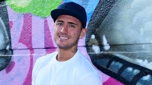 Stephen bear announced on twitter today that he is going to be a father to twins. Stephen Bear Celebrity Big Brother Winner Stephen Bear Charged Over Revenge Porn Allegations Police Say Ents Arts News Sky News