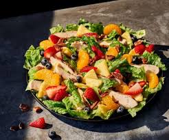 Its popularity grows every year, and fans can't wait to indulge in one of the few warm soups that you'd actually want to eat on a summer day. Summer Corn Chowder And Strawberry Poppyseed Salad Are Back At Panera For Spring Summer 2021 Brand Eating