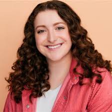 Wouldn't be a new job without a new headshot! I have had the pleasure of  serving as a Graduate Resident Director for Hofstra University's Office of  Residence Life for just over two