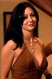 Shannen doherty portrayed prue halliwell from season one to season three in the the wb's, charmed. ð˜¥ð˜ªð˜°ð˜¯ð˜¦ Alwayshannen Twitter Shannen Doherty Charmed Alyssa Milano Hair Shannen Doherty