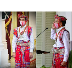 Baju adat suku atoni/dawan, manggarai, belu, sumba, lio, rote, sabu dll Pimpin Upacara Di Istana Merdeka Presiden Jokowi Kenakan Baju Adat Nunkolo Soe Tts Ntt Fakta Hukum Ntt