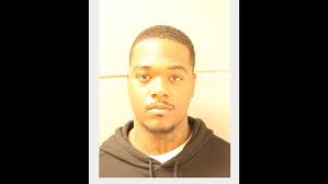 Fugitive of the Week: Davon Smith
