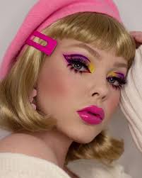 Lizzie S Instagram Profile Post Head To My Tiktok Beatsbylizzie For A Step By Step I Still Don T Get T Girly Makeup Alternative Makeup Retro Makeup